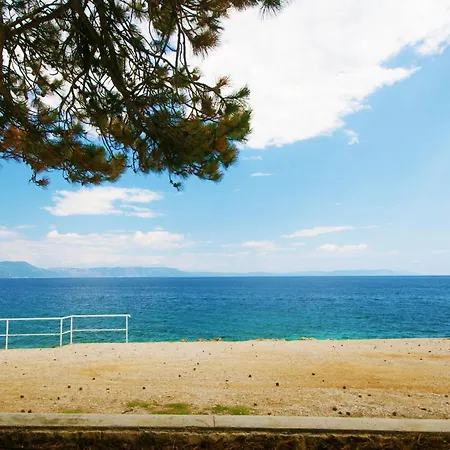 Nina, A Beautiful With Sea View Vicani